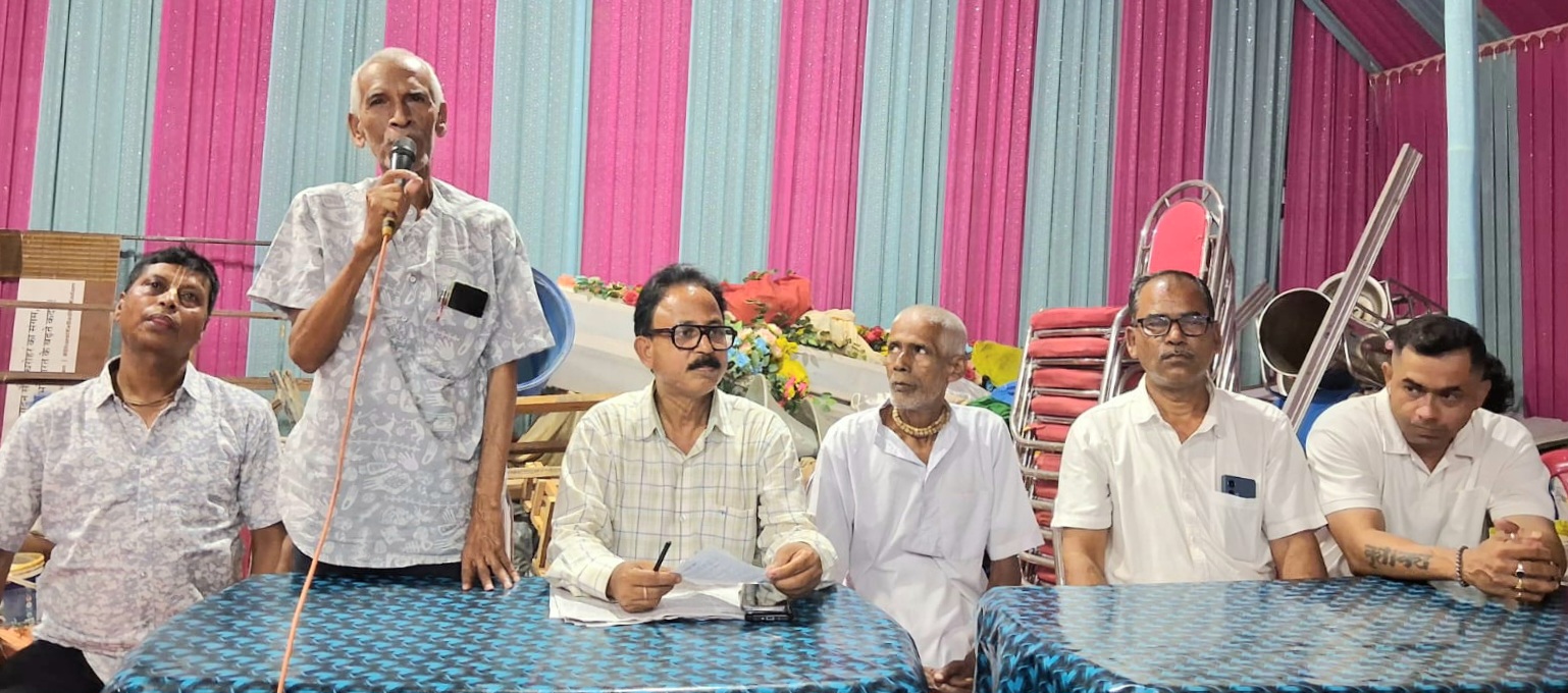 স্থানীয় সংবাদ পত্রে প্রকাশিত আঙ্গারজুর-গঙ্গাপাড়ার গোচারণভূমি বেদখলমুক্ত করতে প্রশাসনের হস্তক্ষেপ দাবি