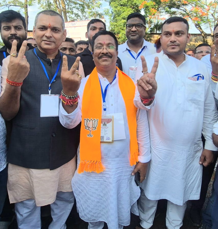 কাছাড়ে গেরুয়া সুনামি: ৬ আসনেই রেকর্ড ব্যবধানে জয়ী বিজেপি