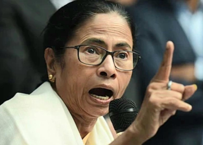‘আমরাই জিতেছি,পদত্যাগ করব না’: নির্বাচন-পরবর্তী সাংবাদিক বৈঠকে স্পষ্ট জানালেন মমতা বন্দ্যোপাধ্যায়