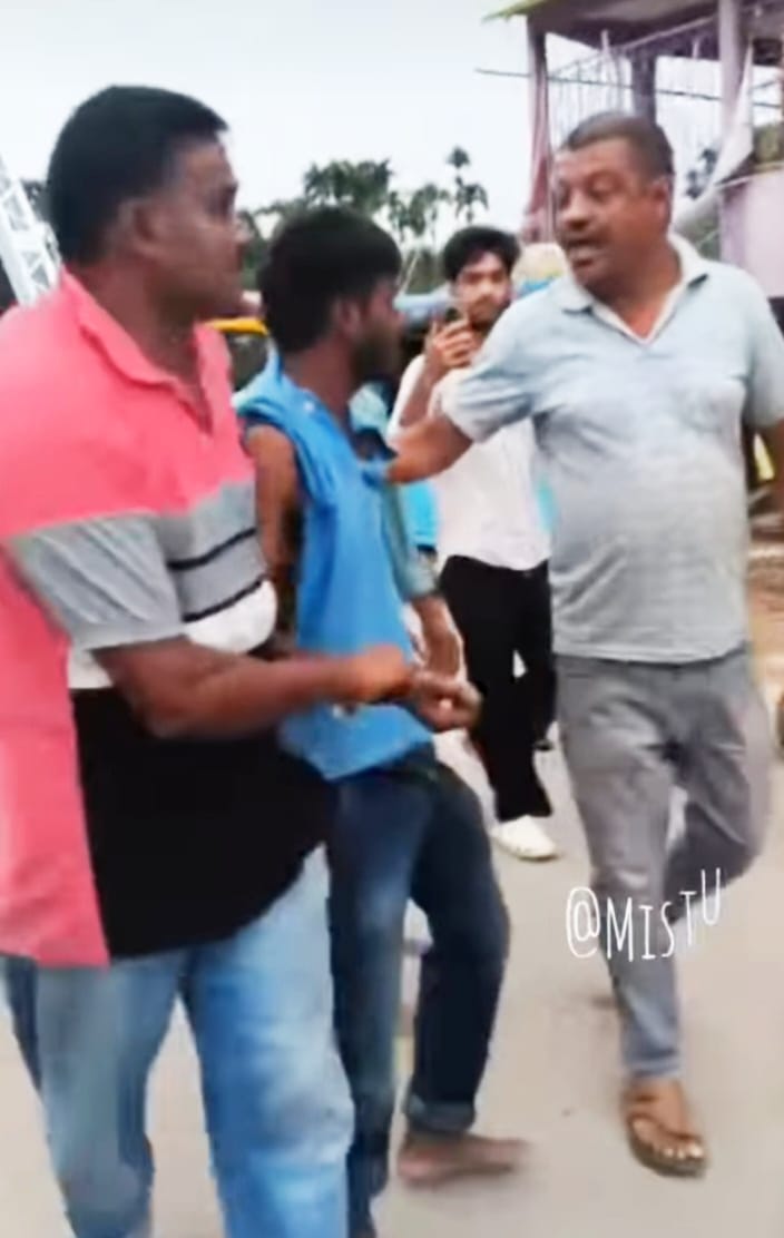 নাবালিকাকে শ্লীলতাহানির অভিযোগে উত্তেজনা, দুর্লভছড়া সেতু থেকে আটক এক