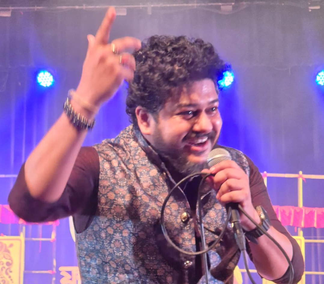 শিকড়ের টানে ৯ বছর: ‘সহজ আলাপ’ থেকে ‘আনন্দ-লোক’  লোকায়ত চেতনায় ফকিরার জয়যাত্রা