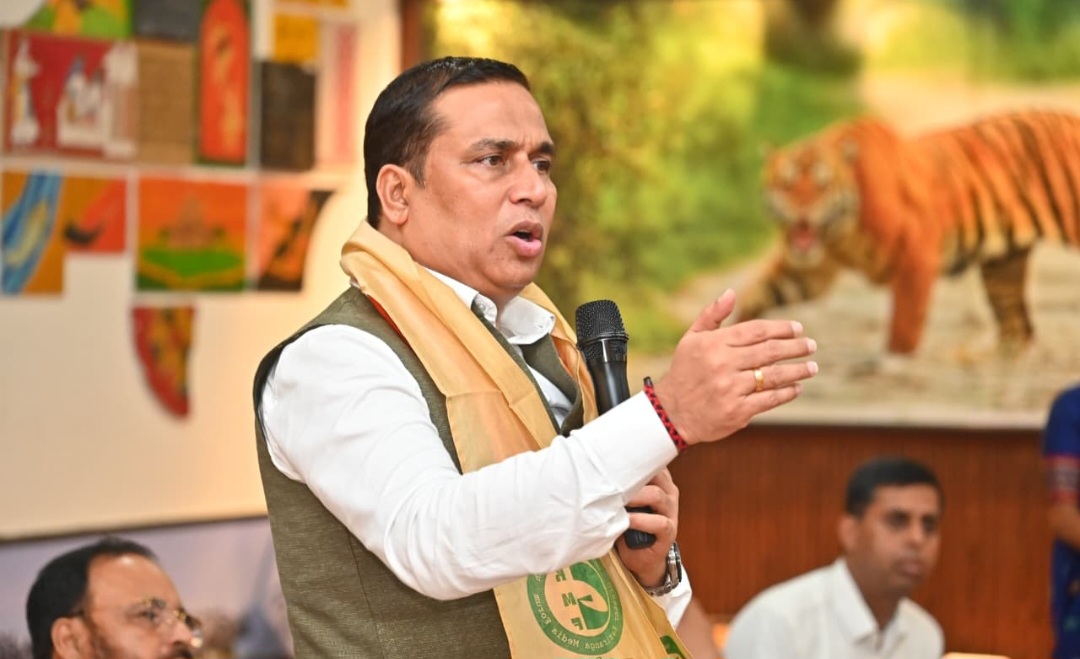 বনমন্ত্রী কাজিরাঙ্গার বন্যপ্রাণ পর্যটনের প্রস্তুতি খতিয়ে দেখলেন, সমন্বিত উন্নয়নের জন্য অংশীদারদের পরামর্শ চাইলেন