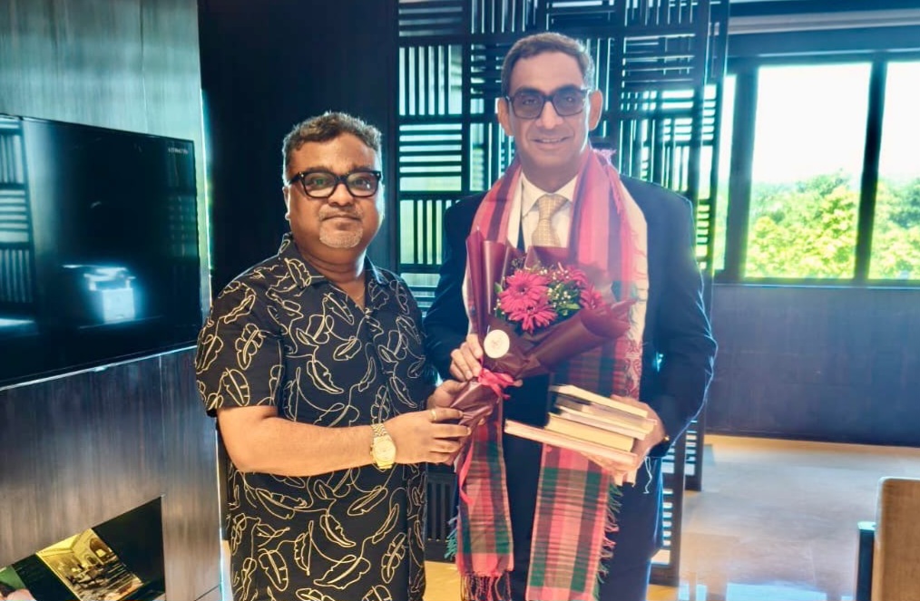 তাজ গোষ্ঠীর নবনিযুক্ত এরিয়া ডিরেক্টর ও জেনারেল ম্যানেজারের সঙ্গে ব্যতিক্রম-এর সৌজন্য সাক্ষাৎ