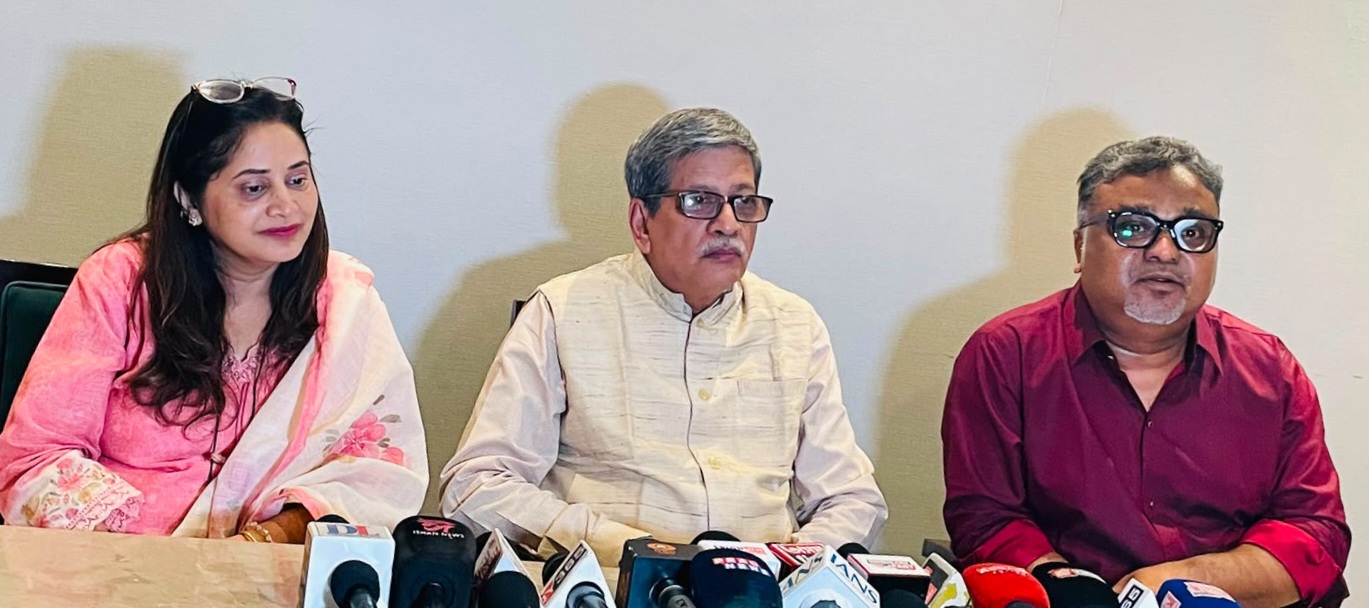 ব্যতিক্রম গ্রুপের উদ্যোগে গুরু গৌরব সম্মান ২০২৬-এর দ্বিতীয় সংস্করণ
